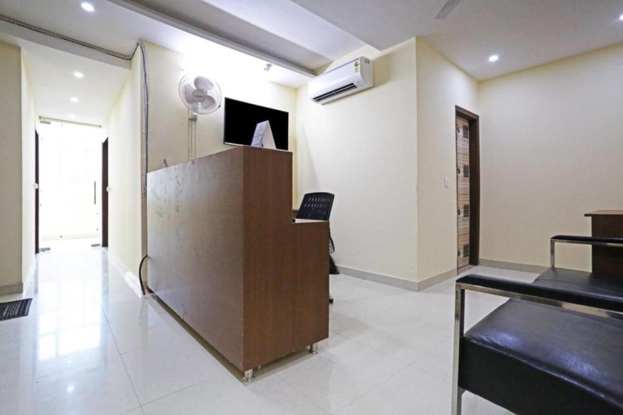 Hotel Mannat Bhera Enclave New Delhi Bagian luar foto